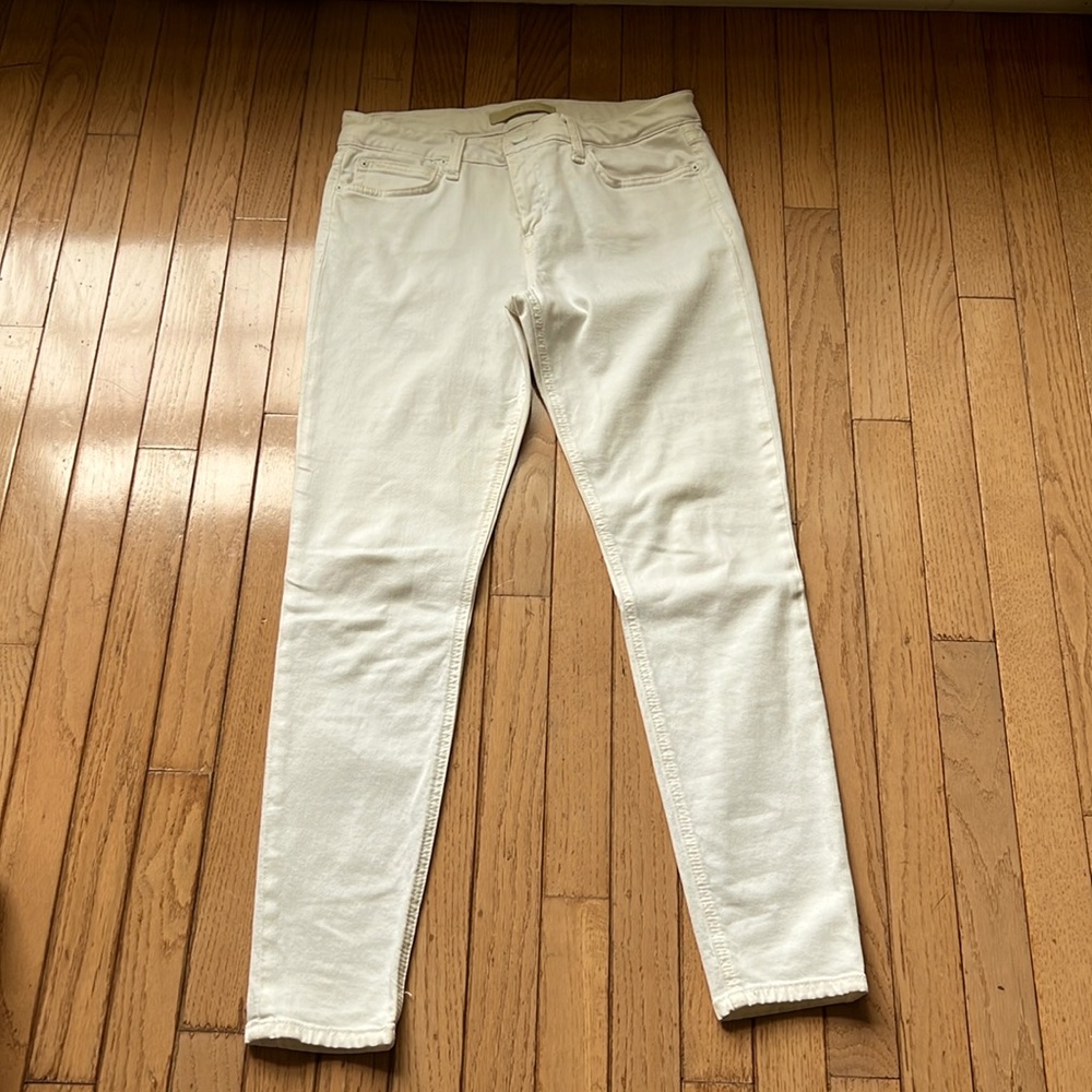 Joe’s white skinny jeans